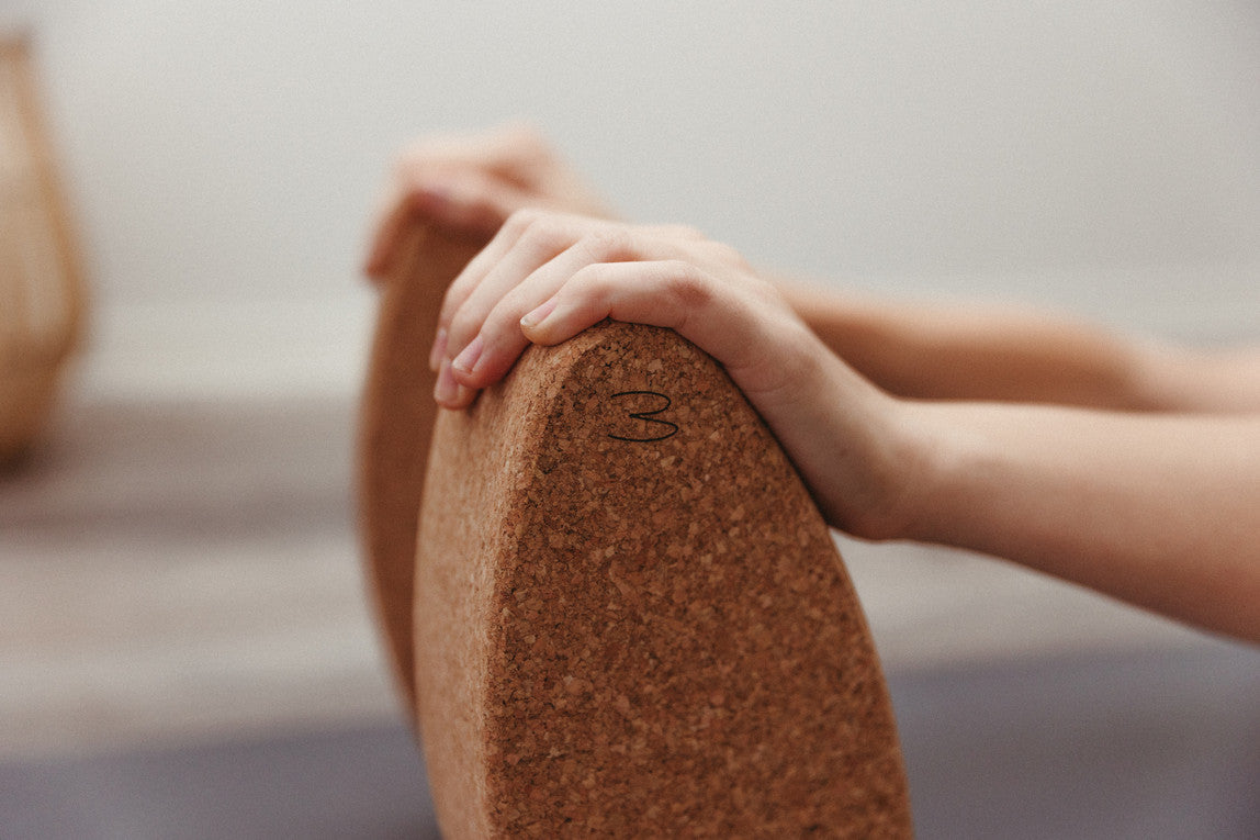 Wiano - Ovalt yogablock, keps