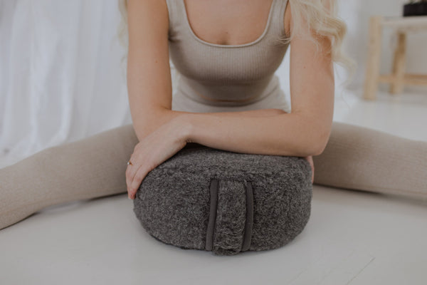 Wiano - SUMU gray yoga and meditation pillow