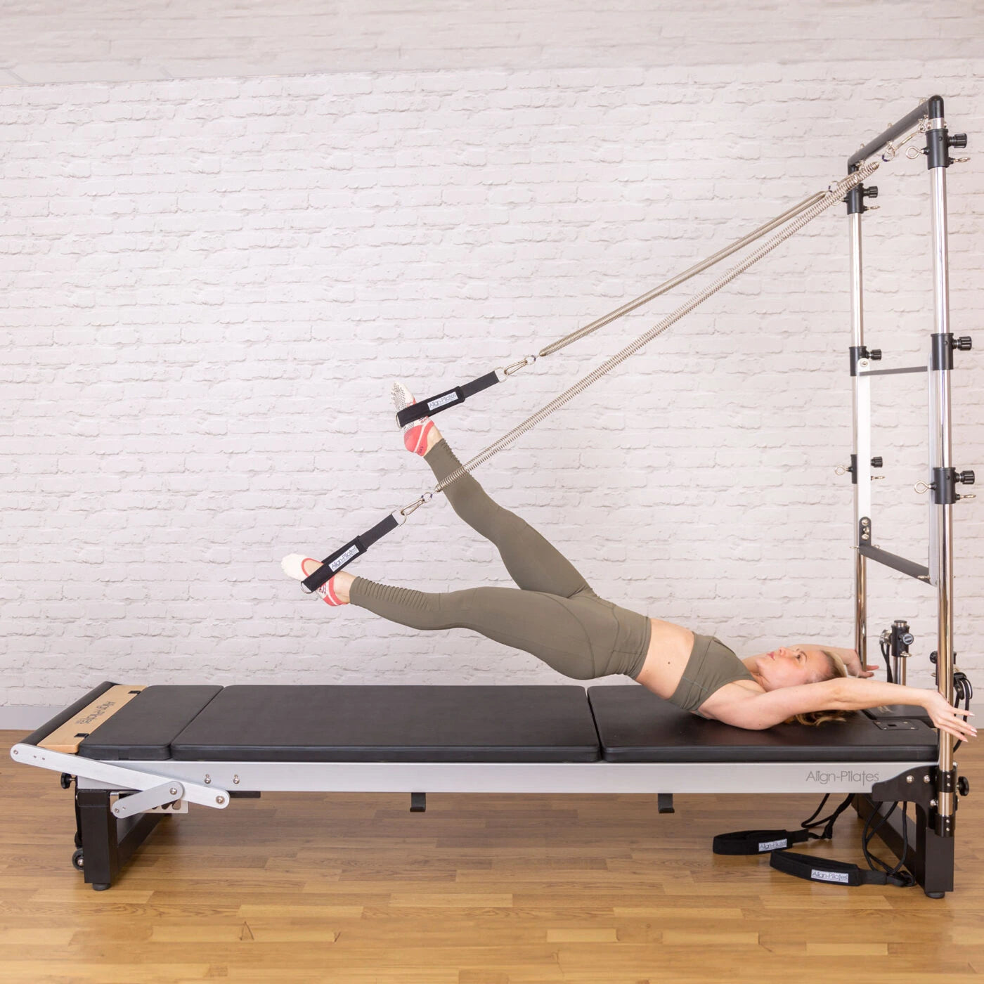 A8-Pro Pilates Reformer + Half Cadillac paket 